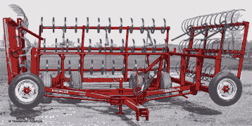 Knowles 30',34', and38' Wheel Mounted Spring Tooth Harrows 72 DPI.gif (16714 bytes)